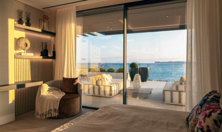 IKKIL BAY Luxury Beachfront Apartments & Penthouses 2-4 Beds For Sale Estepona