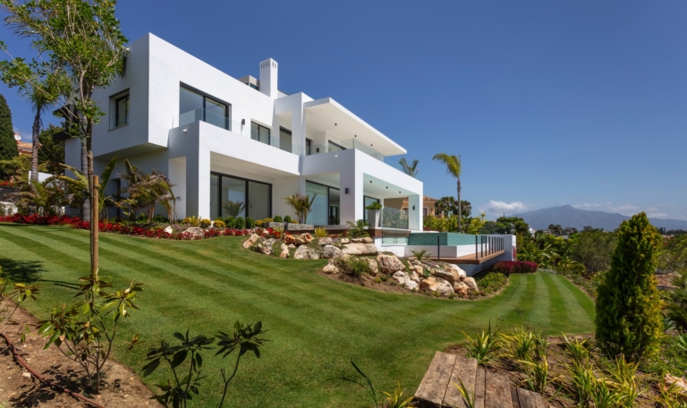 Villa Cactus Luxury Detached Villa For Sale in Marbella