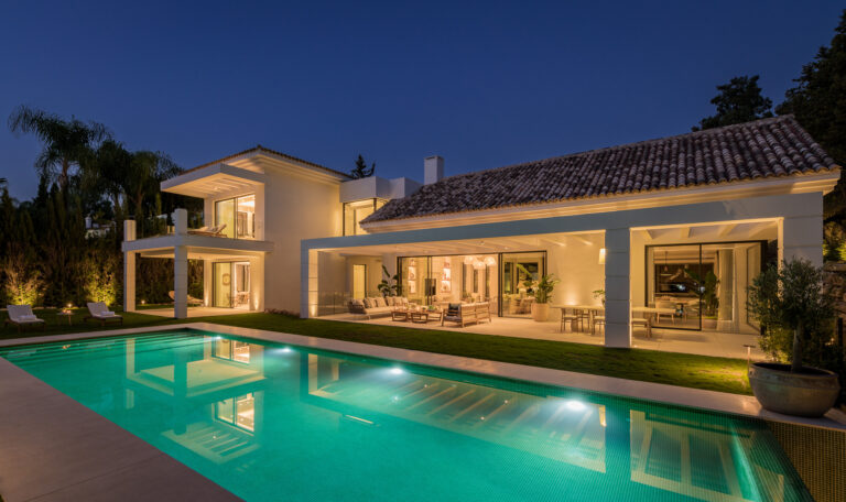 Casa Cascais Luxury Villa For Sale in El Paraiso