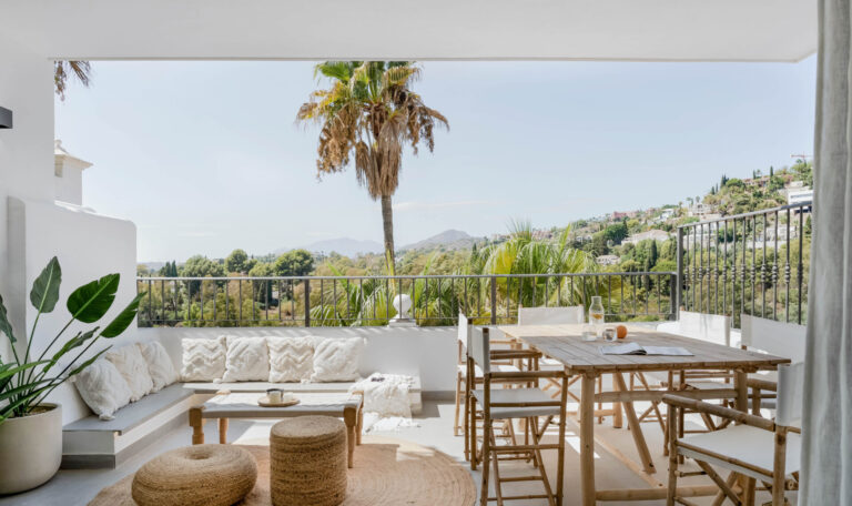 Eagles Village 3 Bed Apartment For Sale in La Quinta