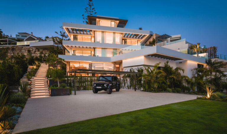 Casa Amandari Luxury Key Ready Villa For Sale in La Quinta Benahavis